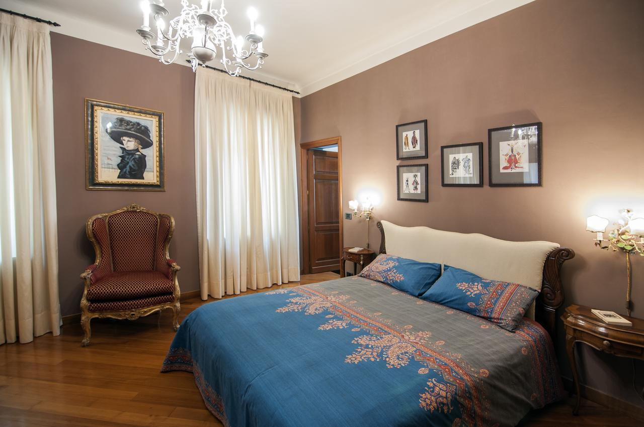 Casa Asso Di Coppe B&B Alba  Exteriér fotografie