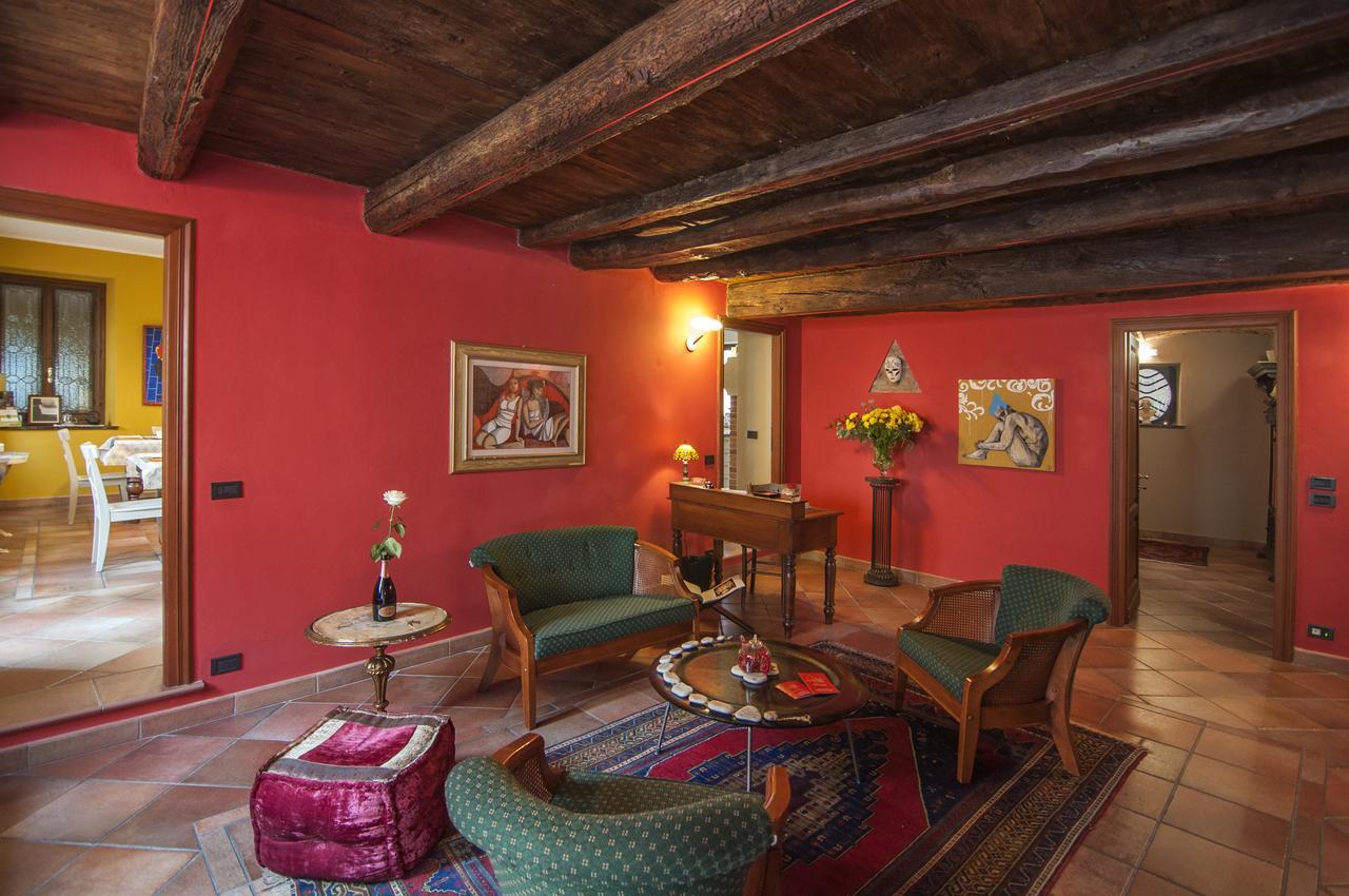 Casa Asso Di Coppe B&B Alba  Exteriér fotografie