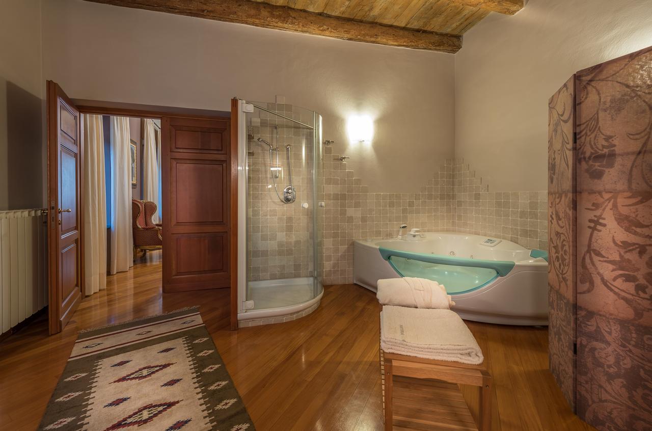 Casa Asso Di Coppe B&B Alba  Exteriér fotografie