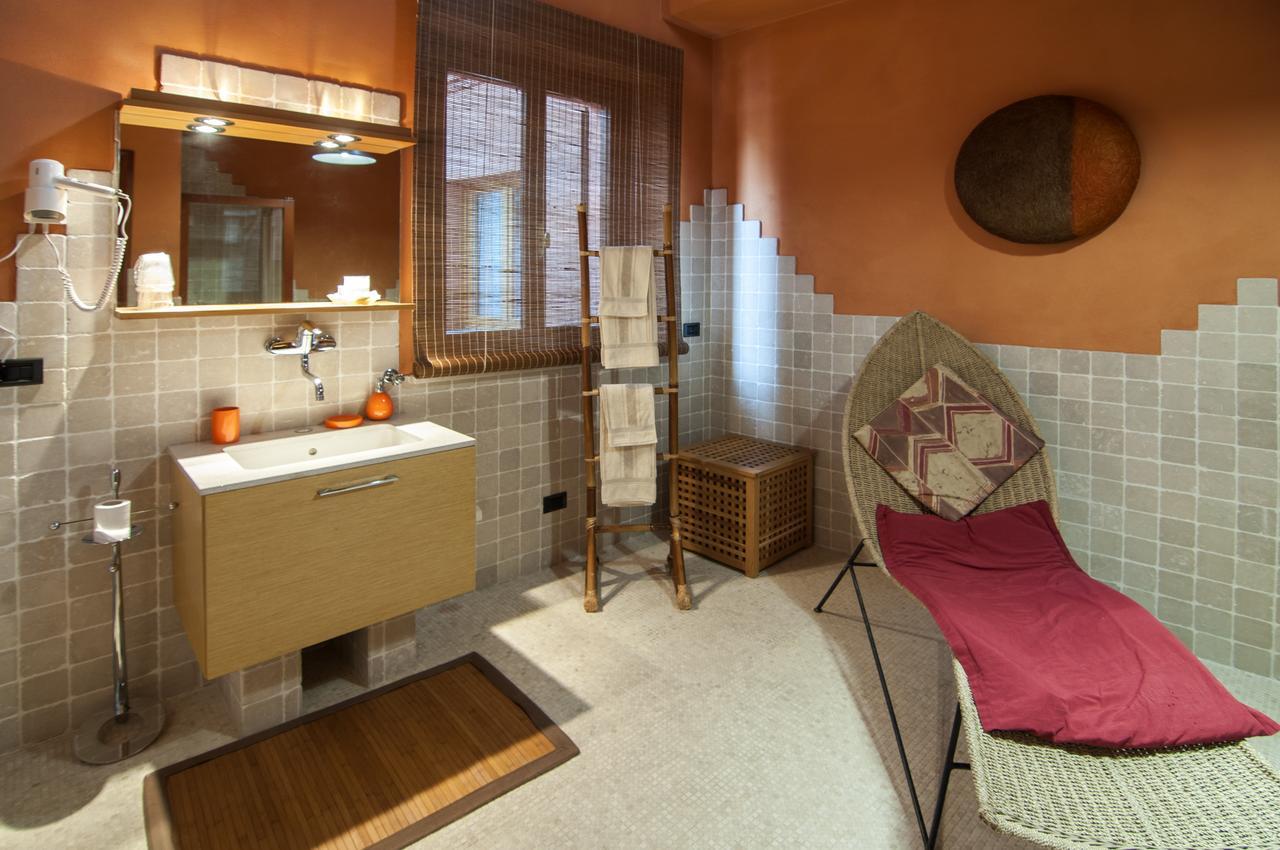 Casa Asso Di Coppe B&B Alba  Exteriér fotografie
