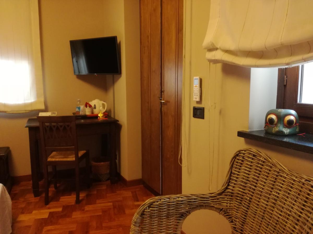 Casa Asso Di Coppe B&B Alba  Exteriér fotografie